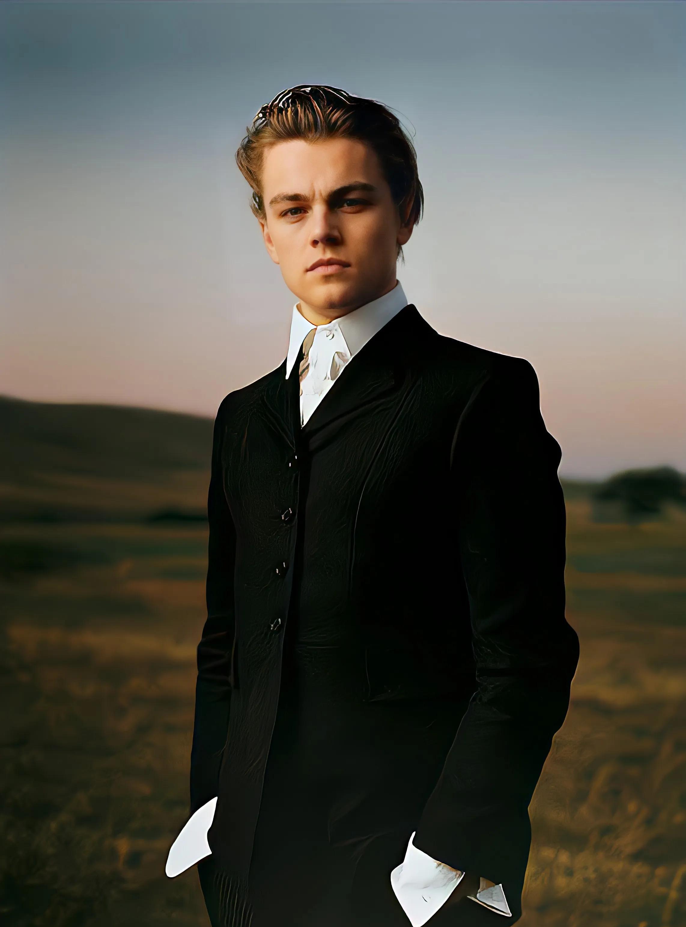 年少成名,潇洒倜傥,儒雅帅气……莱昂纳多61迪卡普里奥是童星出道