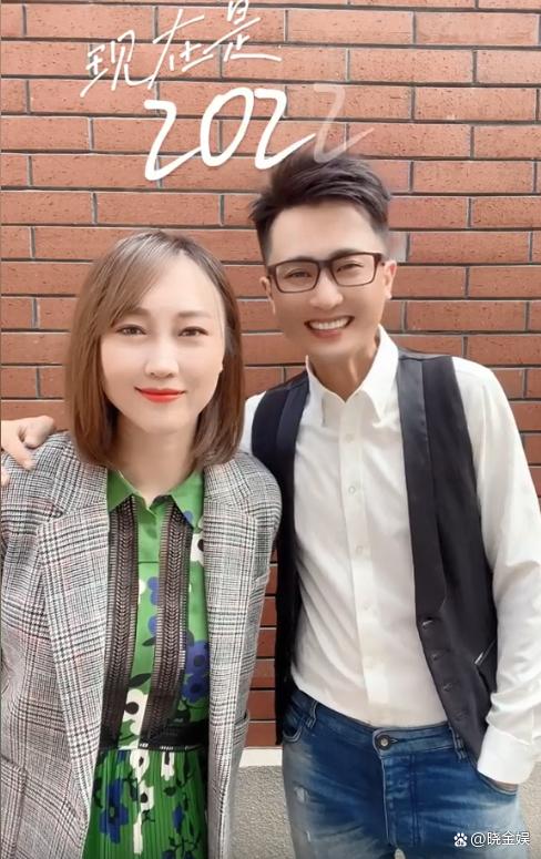 庆祝段子,下面就让我们一起来看看主持人杨帆结婚十年之间的变与不变