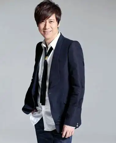 生日:1968-9-9出生地:安徽省体重:65kg身高:175cm国籍:中国姓名:解小