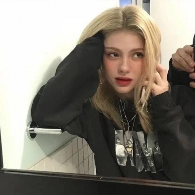 欧美小众风格女头/ 我把玫瑰花_女生头像_我要个性网