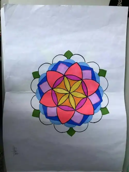 初三中心对称图形设计展