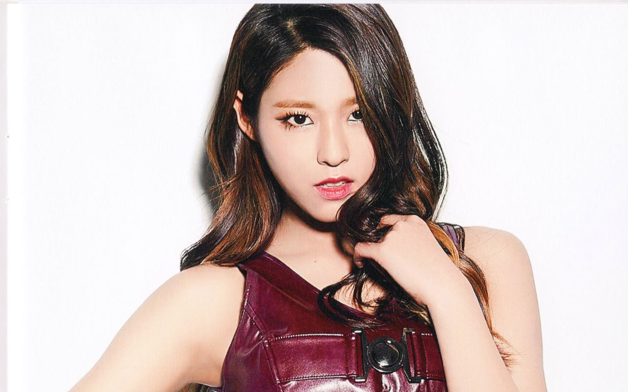 aoa金雪炫2014年的百万直拍饭拍是很早期的雪炫99ω99