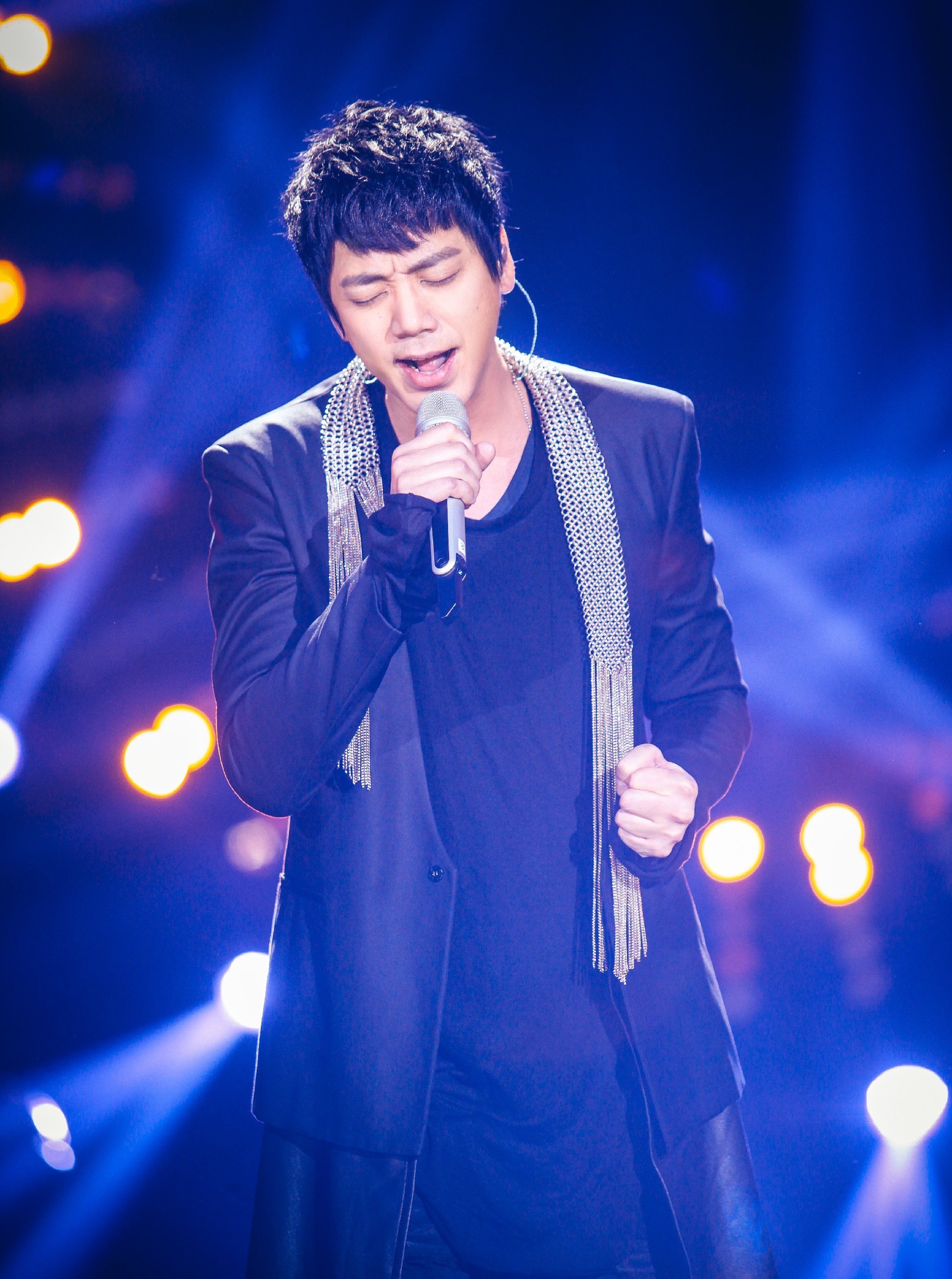 苏见信(信)18岁女儿的近照,从被吐槽变成了亭亭玉立的国民美女