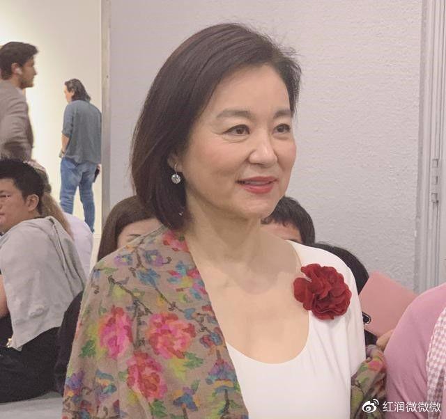 66岁林青霞曝光近照直言不怕变老变丑瘦身11公斤颜值依旧