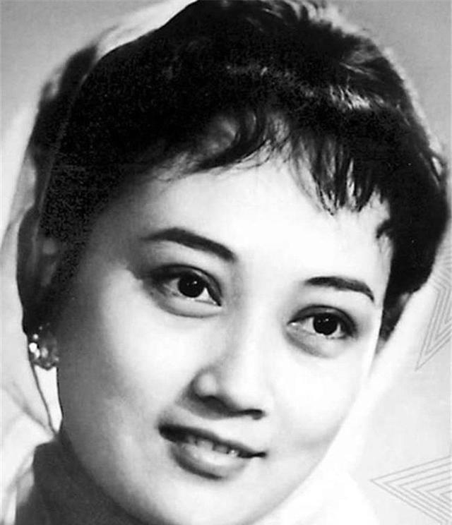 20世纪60年代中国银幕巨星,国家一级演员,中国人民解放军女文职将军