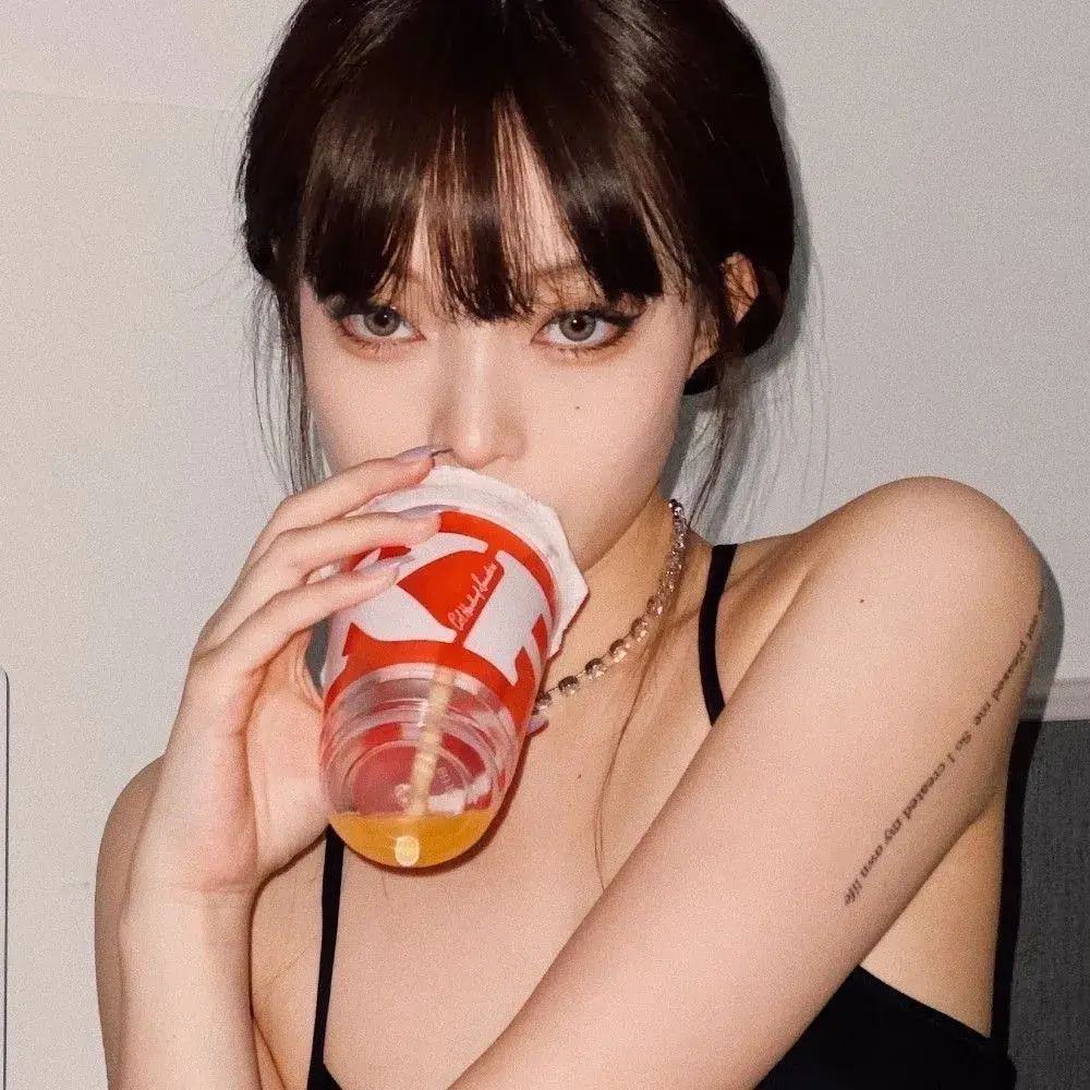 女生头像适合酷女孩的冷淡风头像