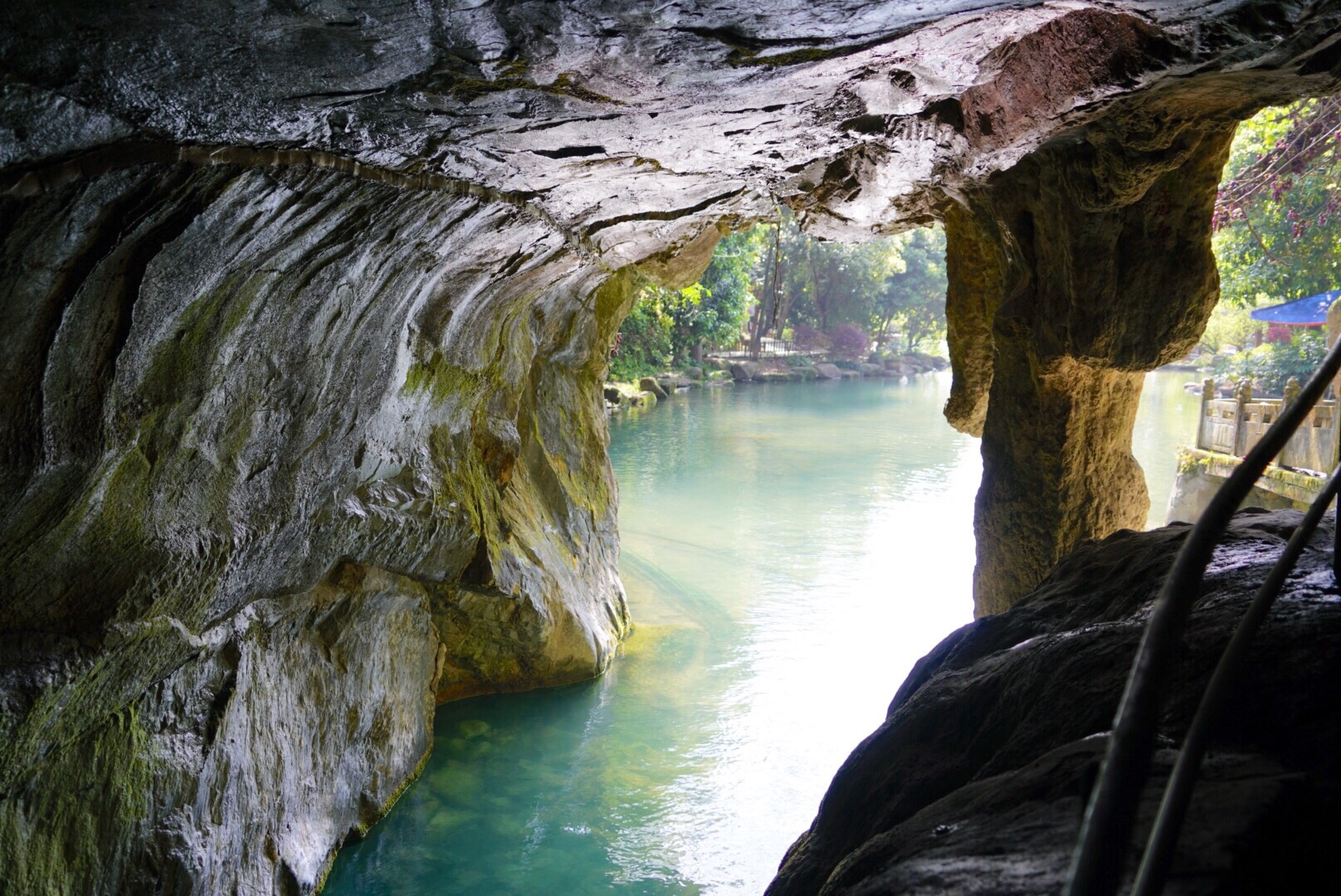 2021地下长河景区游玩攻略,坐船在溶洞内穿行,仿佛进入.