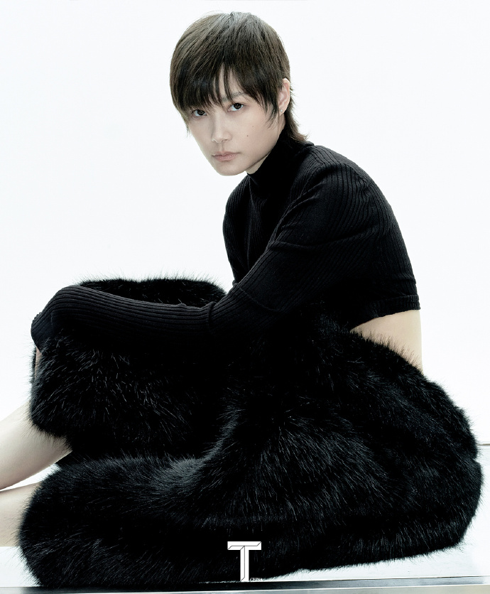 李宇春t锦绣五月刊封面##李宇春狼尾发型大片