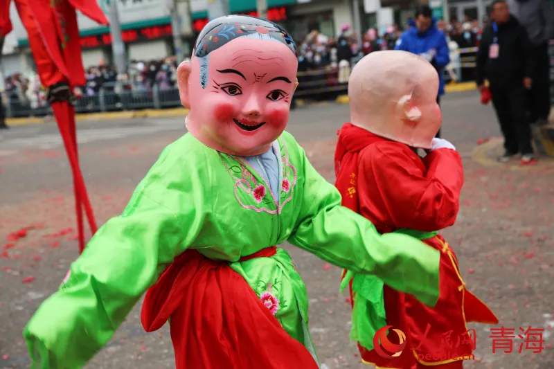 青海湟源:民俗添彩年味浓 社火展演闹元宵_腾讯新闻