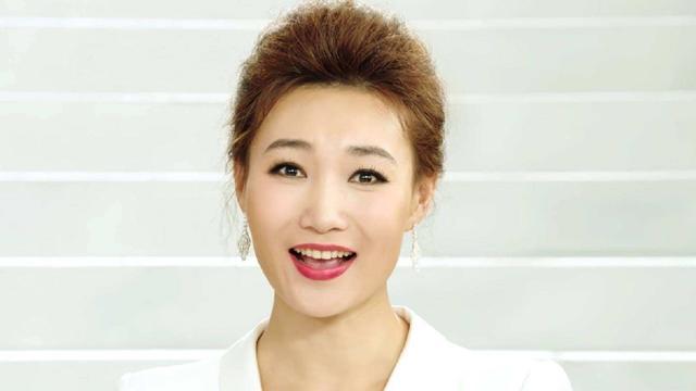 央视主持人李梓萌:身高1.75米,却因"太优秀"始终难觅真爱