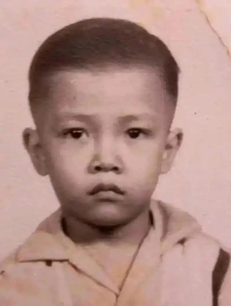 帅是一种感觉.#钱小豪 从小帅到大,帅到老 - 抖音