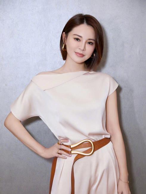 佟大为:为老婆庆生,一边在生日趴上激吻一边称呼其为"小姑娘_关悦