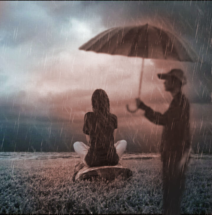 求大神把这个女孩子旁边有一个人给她撑着伞p图一