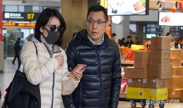 然而,俞飞鸿与窦文涛从未走到一起,他们以朋友的身份相互支持了二十多