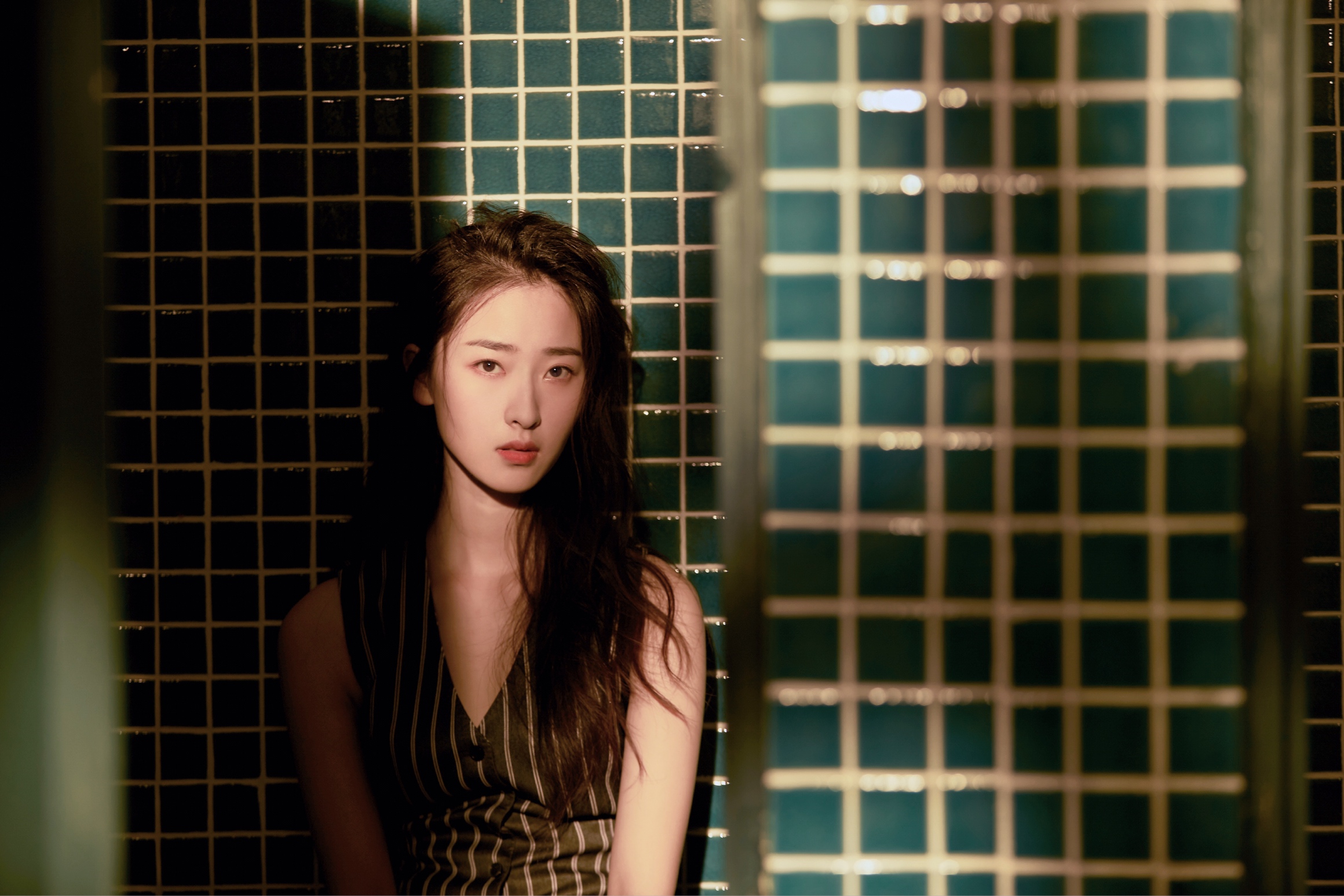 何雨虹《小娘惹》完美收官 风雨过后 虹光旖旎