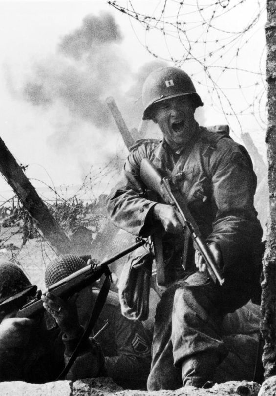 还记得拯救大兵瑞恩中米勒上尉的那把m1a1汤姆森冲锋枪吗