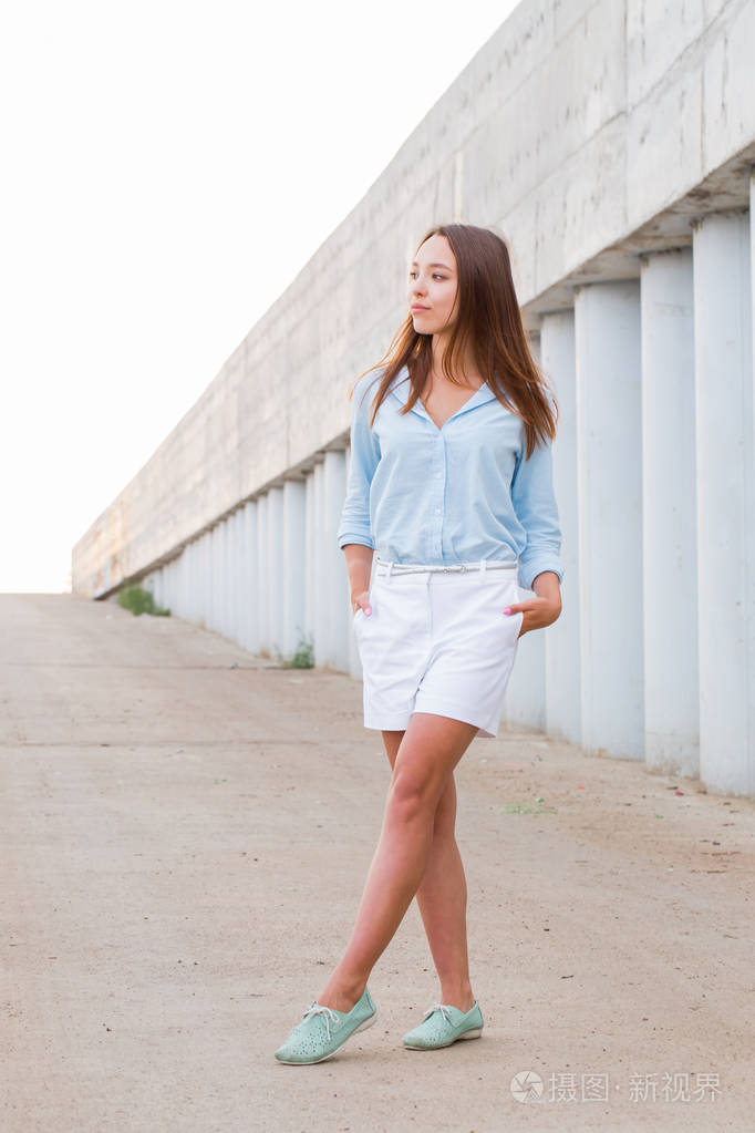 公园, 步行, 夏天概念照片-正版商用图片0s4vdq-摄图新视界