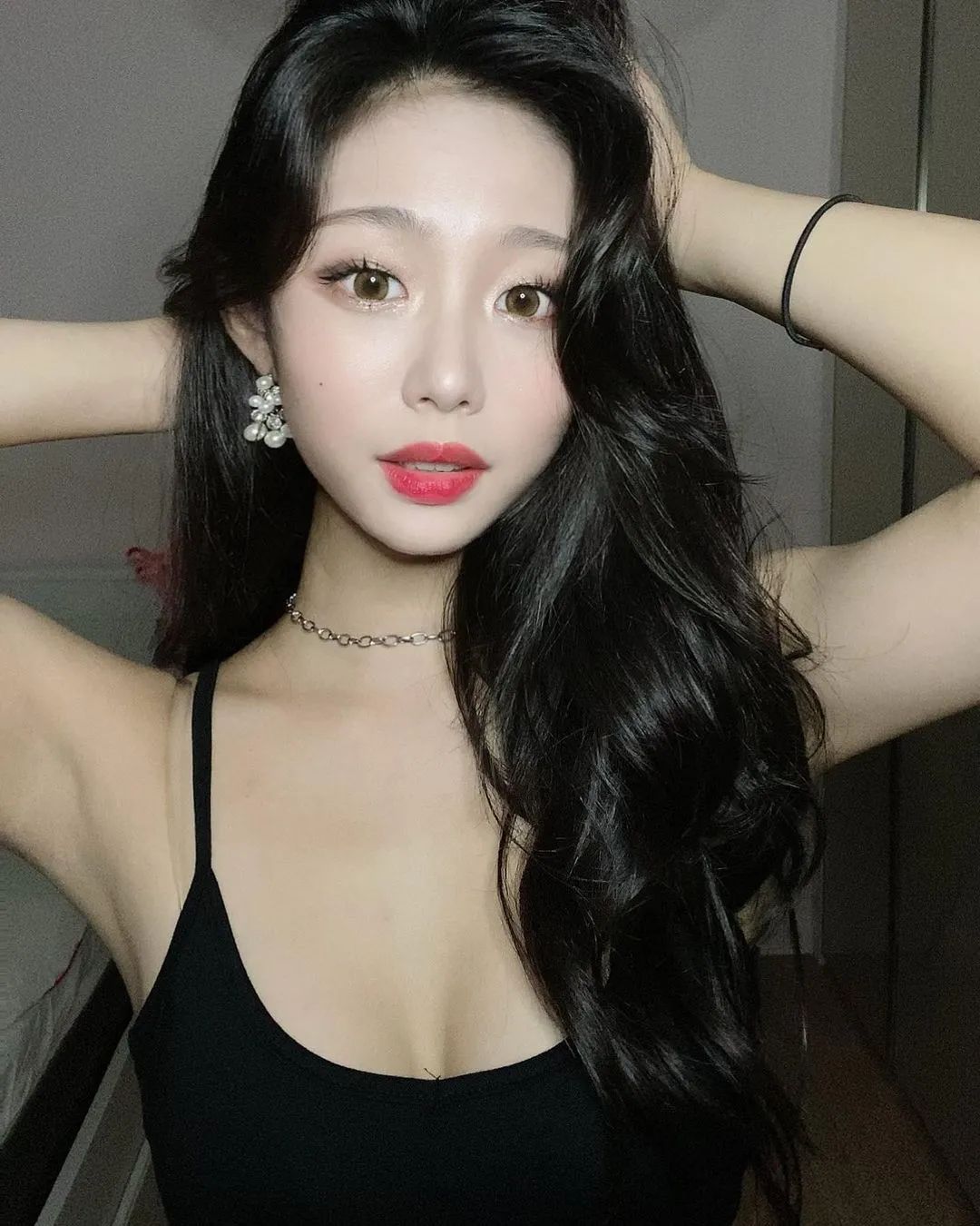 韩国网红amy,完美腰臀比,性感热辣,完美颜值,引人入胜!