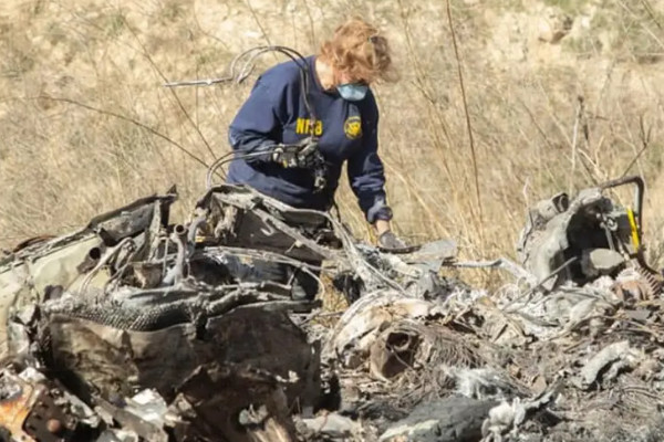 科比遗骸照片,被相关工作人员泄露(遗体损害严重)