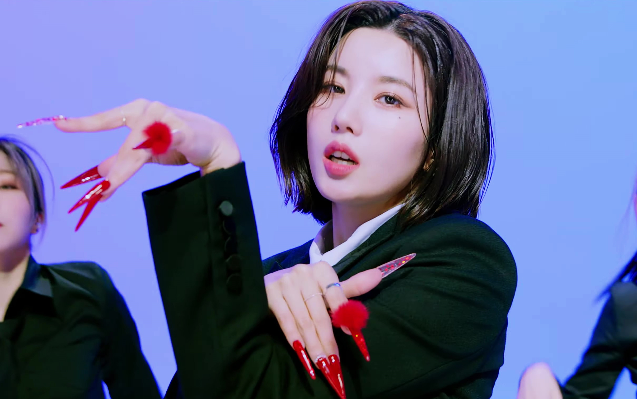 【超清】权恩妃 - glitch 西装版