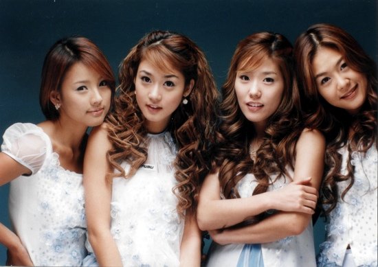 作为韩国第一代国民女团,她们集体亮相美国,都是满满的回忆!