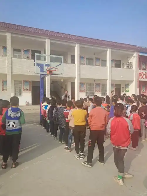 "消防演练,防患未然"杨楼小学消防安全演练活动