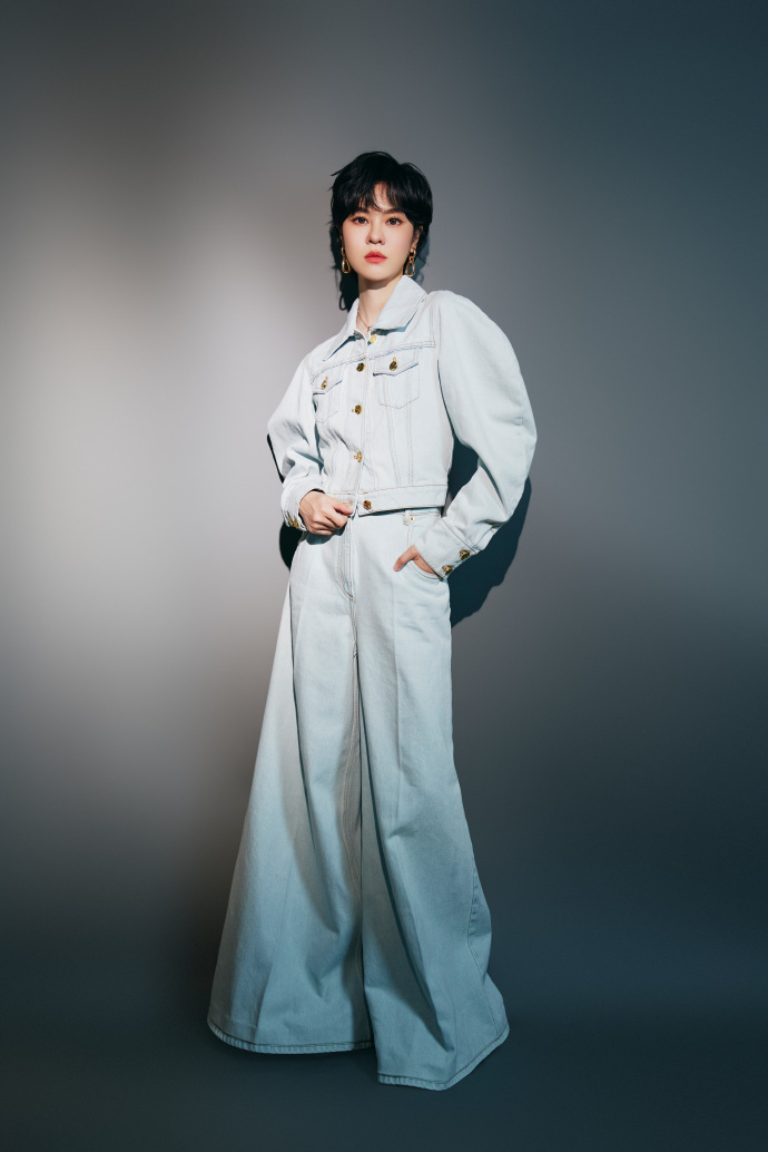 郁可唯东方风云榜最佳女歌手##东方风云榜##郁可唯出道十四周年快乐