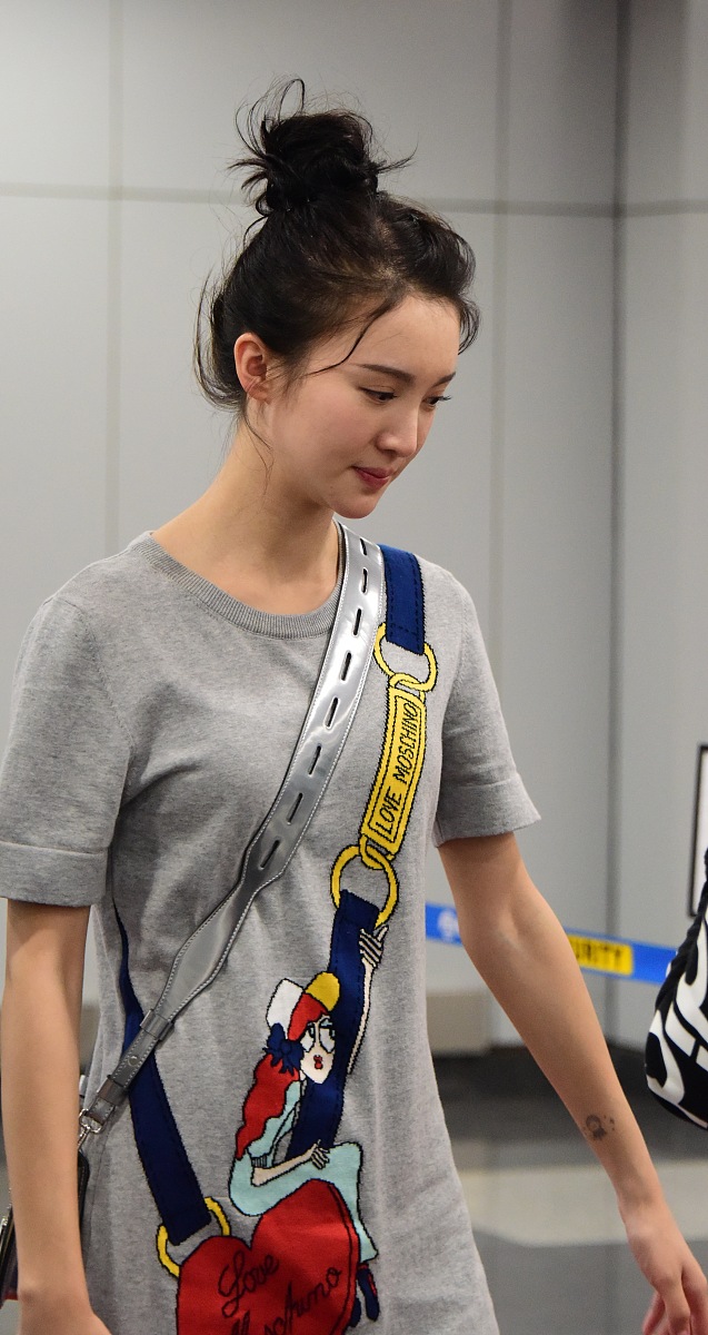 《孤注一掷》中,王传君和金晨的场景真的让我感到非常不舒服!