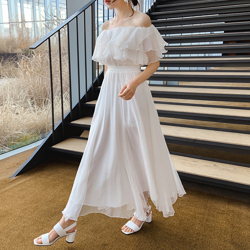 露肩连衣裙夏装新款一字肩荷叶边超仙气质显瘦雪纺中长款度假裙子