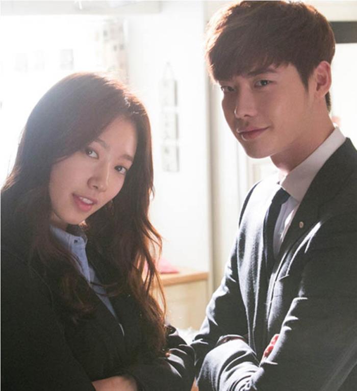 朴信惠李钟硕(朴信惠与李钟硕因戏结缘)