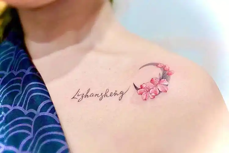 女生小清新纹身