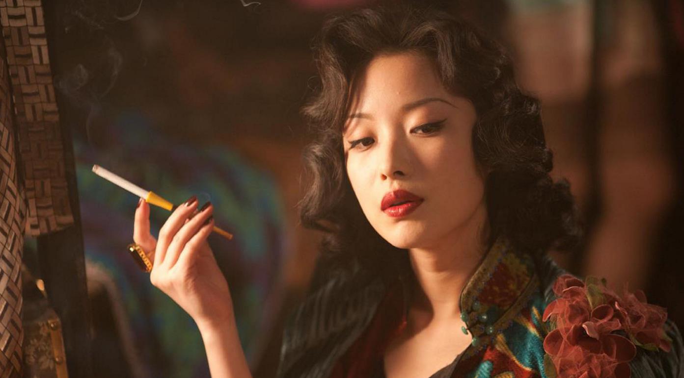 原创同是抽烟杨幂霸气倪妮时尚刘诗诗清冷赵丽颖是来搞笑的吗