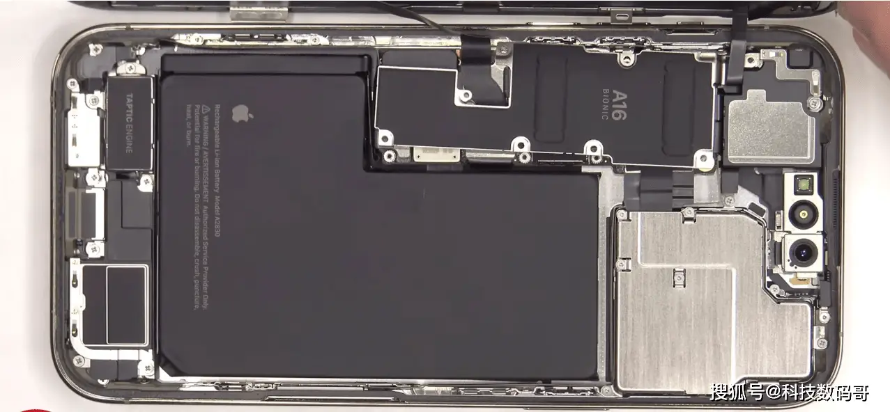 iphone14promax拆解,内部结构比国产机更好看,难怪价格不菲_苹果_主板
