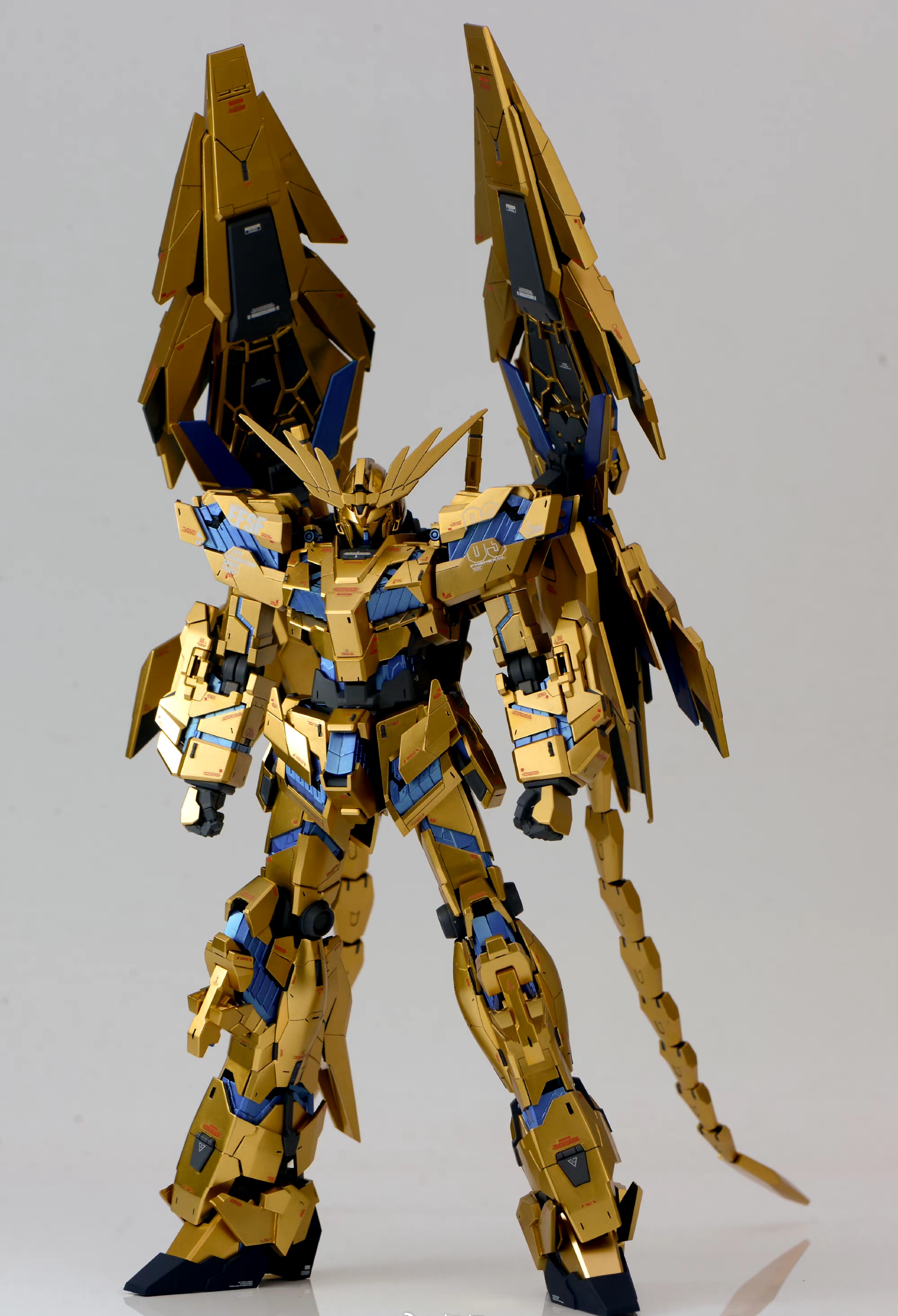 模型欣赏:机动战士高达uc 独角兽高达三号机 凤凰,by 叡仔.