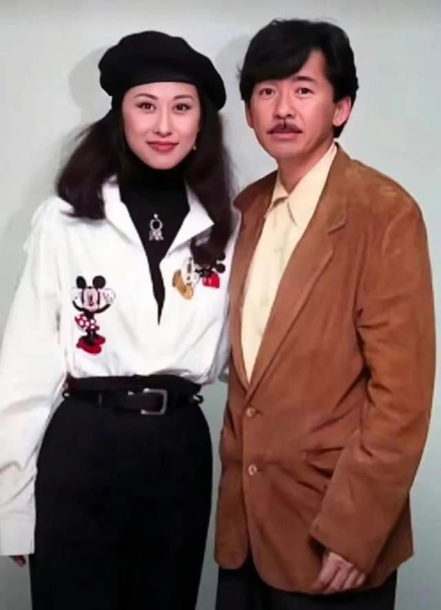 费翔在和叶倩文分手41年后,回到上海过年,至今仍未结婚