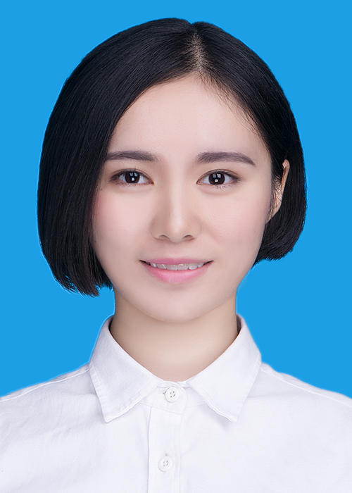 女生拍蓝底照片配什么颜色的衣服?