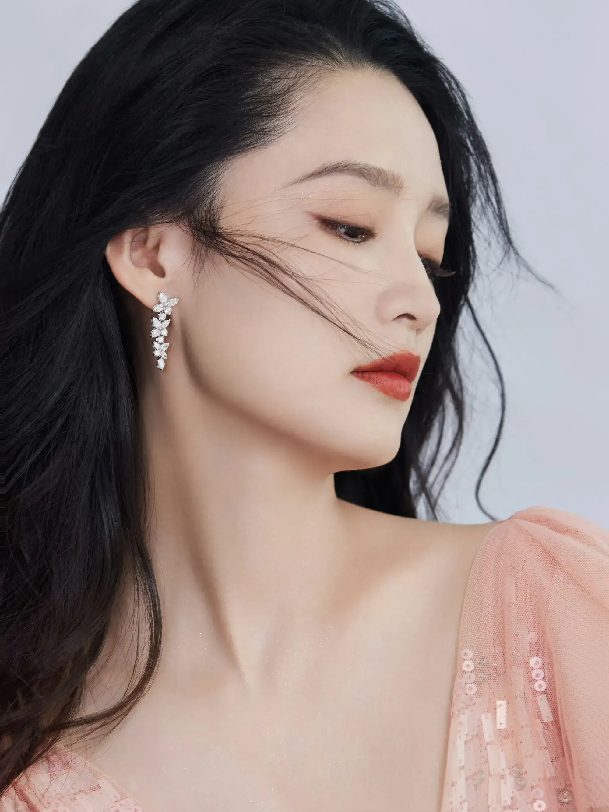 女星李沁写真集:如画美人,天之骄女