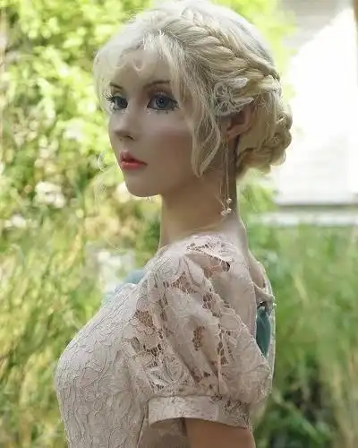 为何芭比迪丽拉总是不笑看到她笑起来的那一刻确实不敢恭维