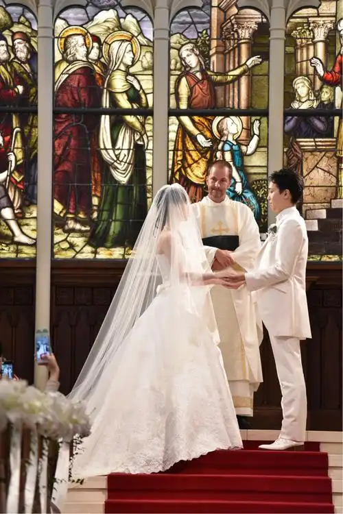 爱女李晶的结婚仪式(一)