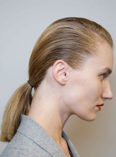 低马尾怎么扎好看超模示范片