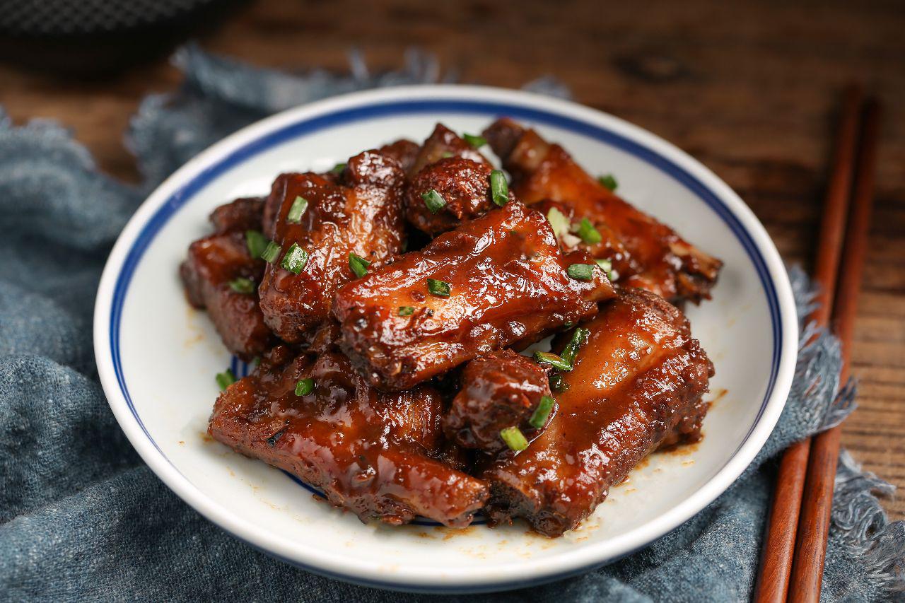 烧排骨时加些它酸甜开胃不油腻好吃到舔盘