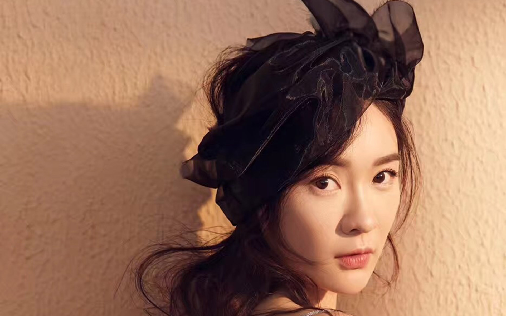 霍思燕妩媚写真高清壁纸