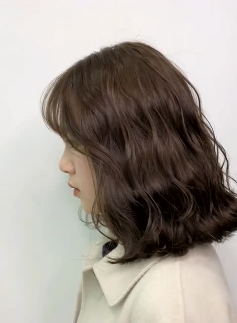 短发也可以烫木马卷,小姐姐超有气质的很显肤色!