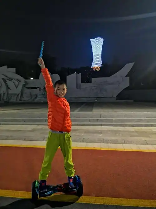 脚踩风火轮的国庆节