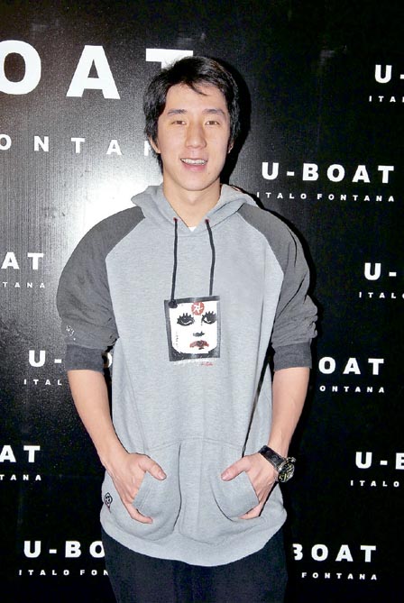 房祖名否认与美女暗角缠绵 力挽薛凯琪芳心