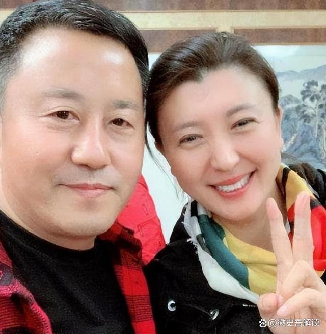 "老戏骨"闫学晶:二婚嫁富商丈夫,45岁当高龄产妇,生下小女儿