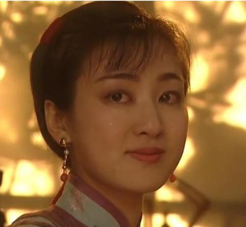 p data-id="go0l2lym1g">常林,中国影视女演员,毕业于 a target="