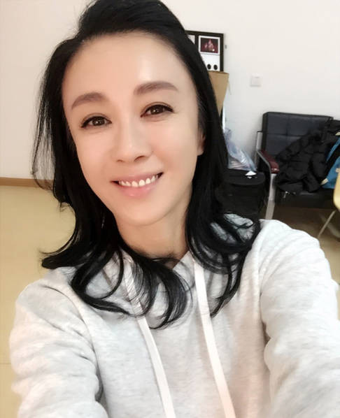 傅艺伟被抓现场曝光 承认吸毒7年(组图)