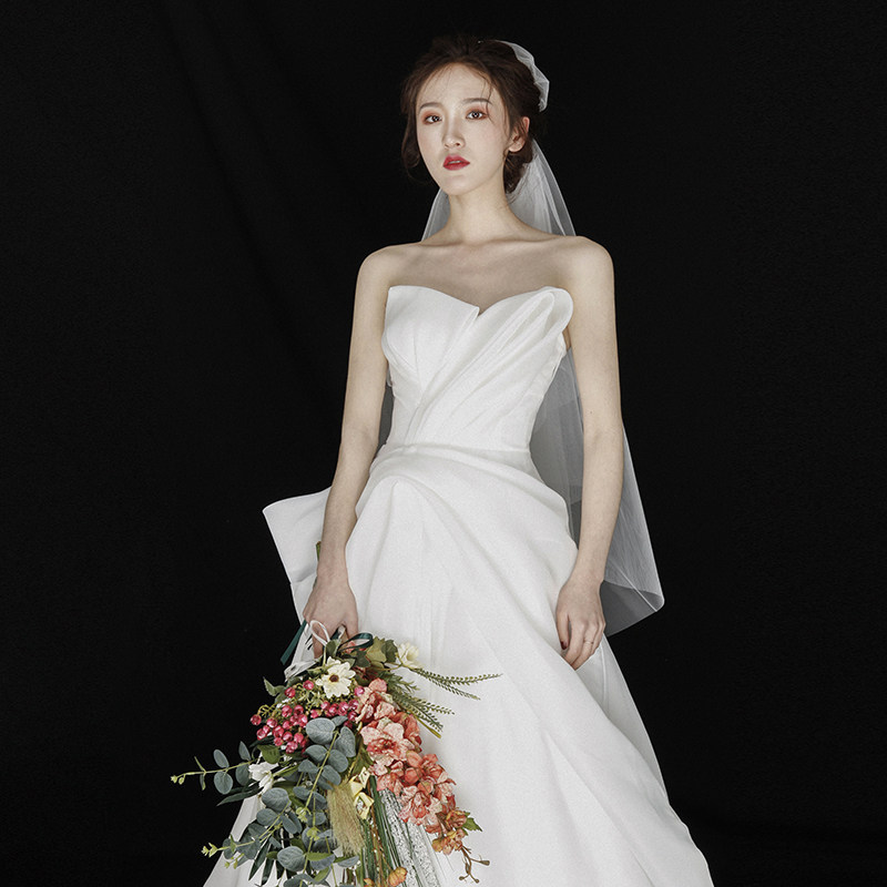 轻婚纱2020新款新娘小个子简约抹胸显瘦旅拍森系超仙梦幻出门纱女