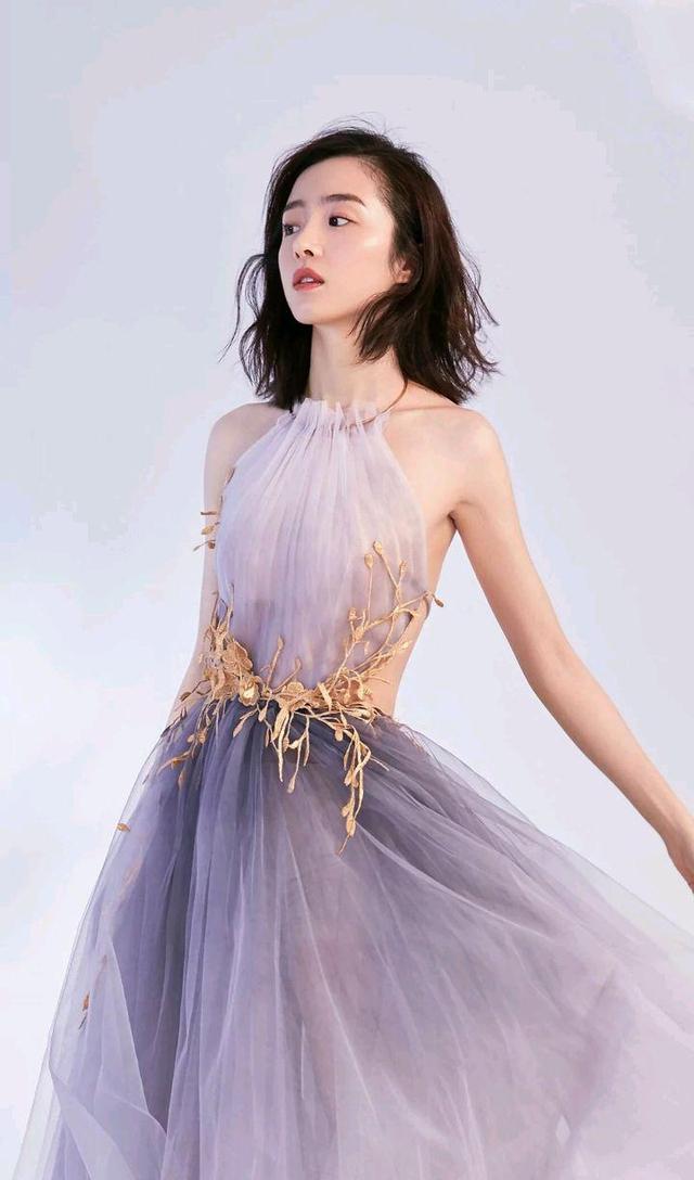 清新可甜胡冰卿